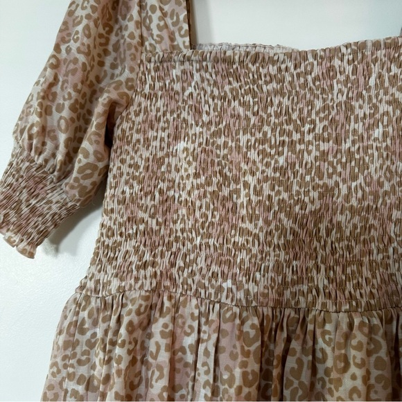 Nine West Puff Sleeve Smocked Peplum Top Leopard Print Beige/Pink Medium - Picture 14 of 15
